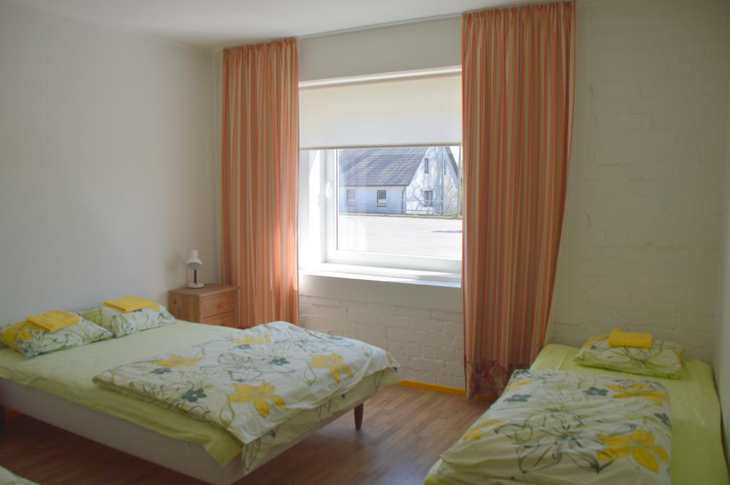 Saare Automatic Hostel Pärnu Exteriér fotografie