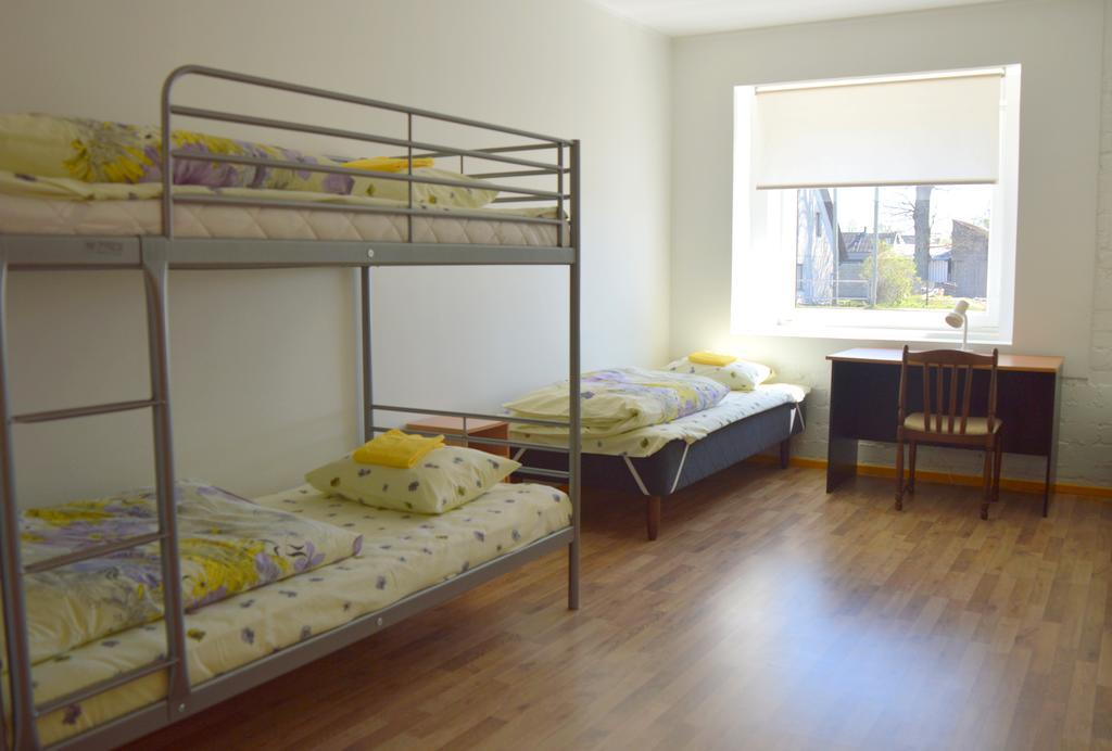 Saare Automatic Hostel Pärnu Exteriér fotografie