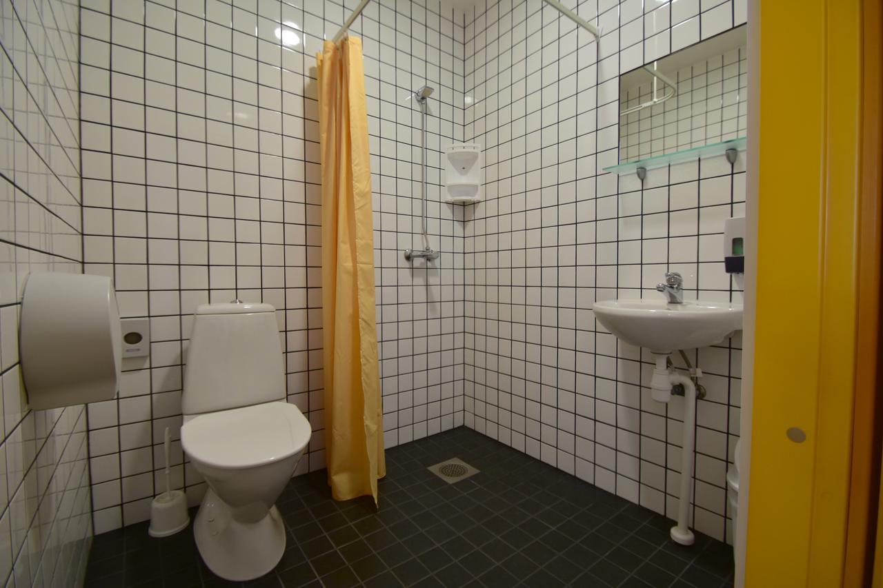 Saare Automatic Hostel Pärnu Exteriér fotografie